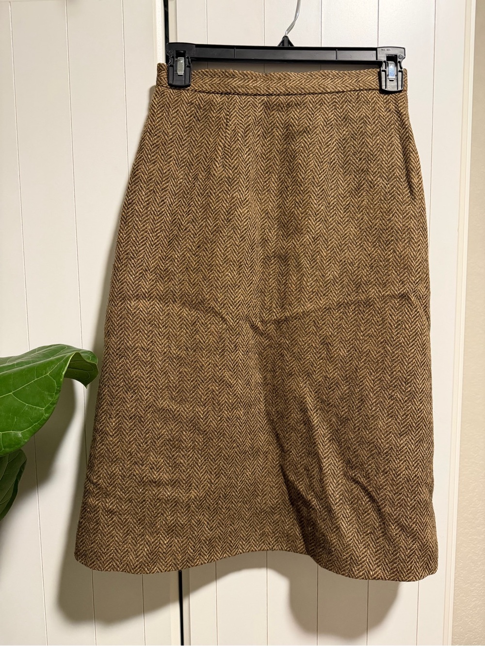 133 - Vintage 100% Wool Brown Herringbone A-Line Skirt